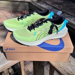 ASICS Gel Excite Trail 2 size 10.5